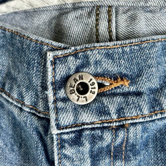 L.L. Bean Stright leg Classic fit denim blue jeans short size 33 x 29 - Picture 6 of 9